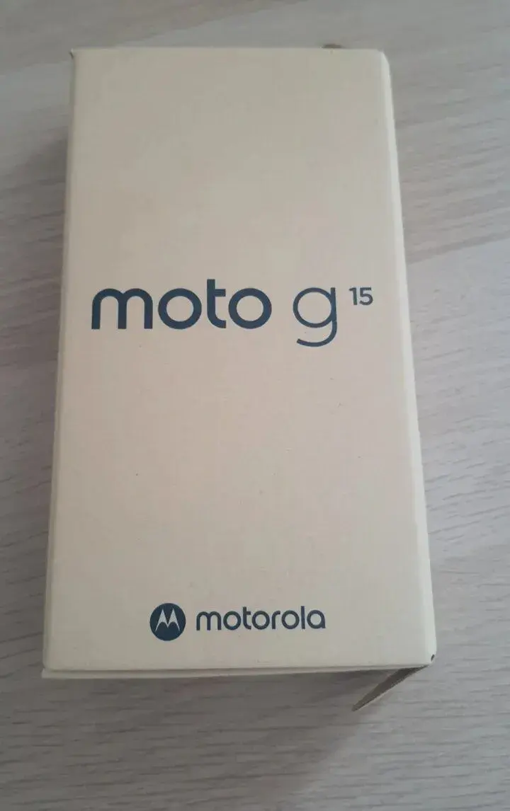 Motorola Moto G15 512GB – stav + pouzdro