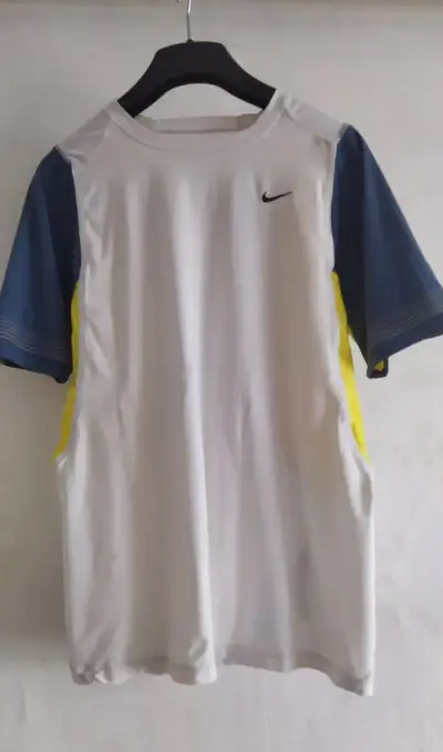 Dres, triko Nike Prague vel. M