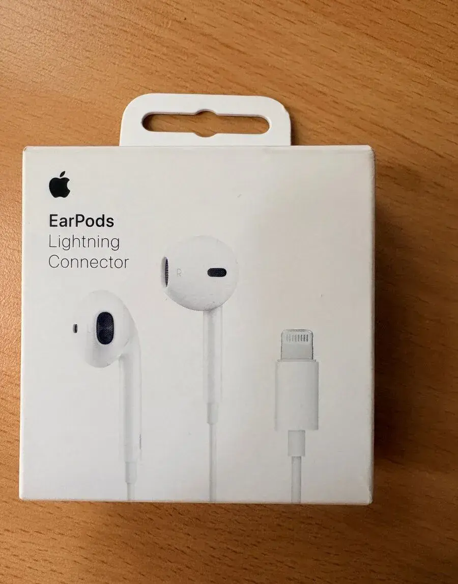 Apple EarPods,originální drátová sluchátka, Lightning konek