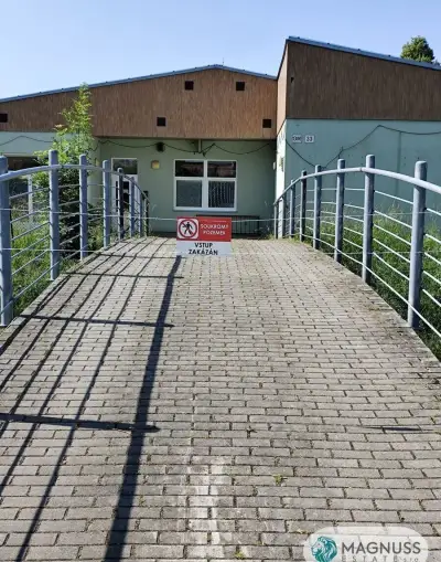 Pronájem komerčního objektu 512 m² s příjezdem ze dvou stran