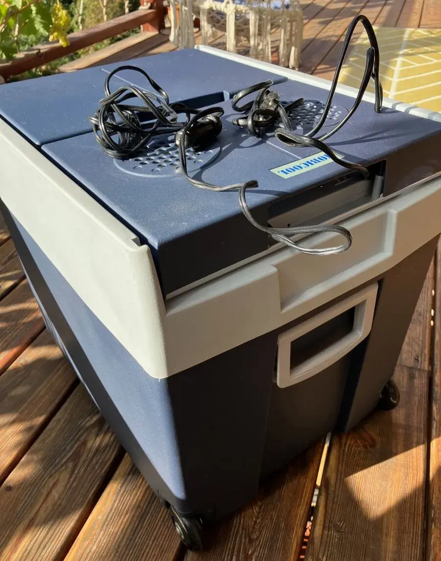 Mobicoool W48 DC/AC – autochladnička 48 l, 12/230 V