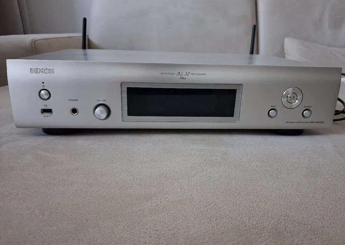 Denon DNP-800NE