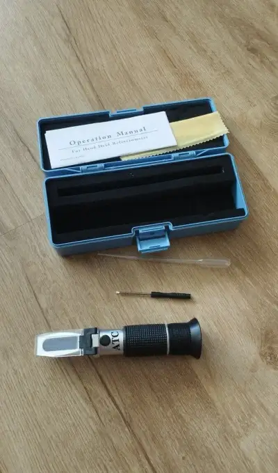 Refraktometr