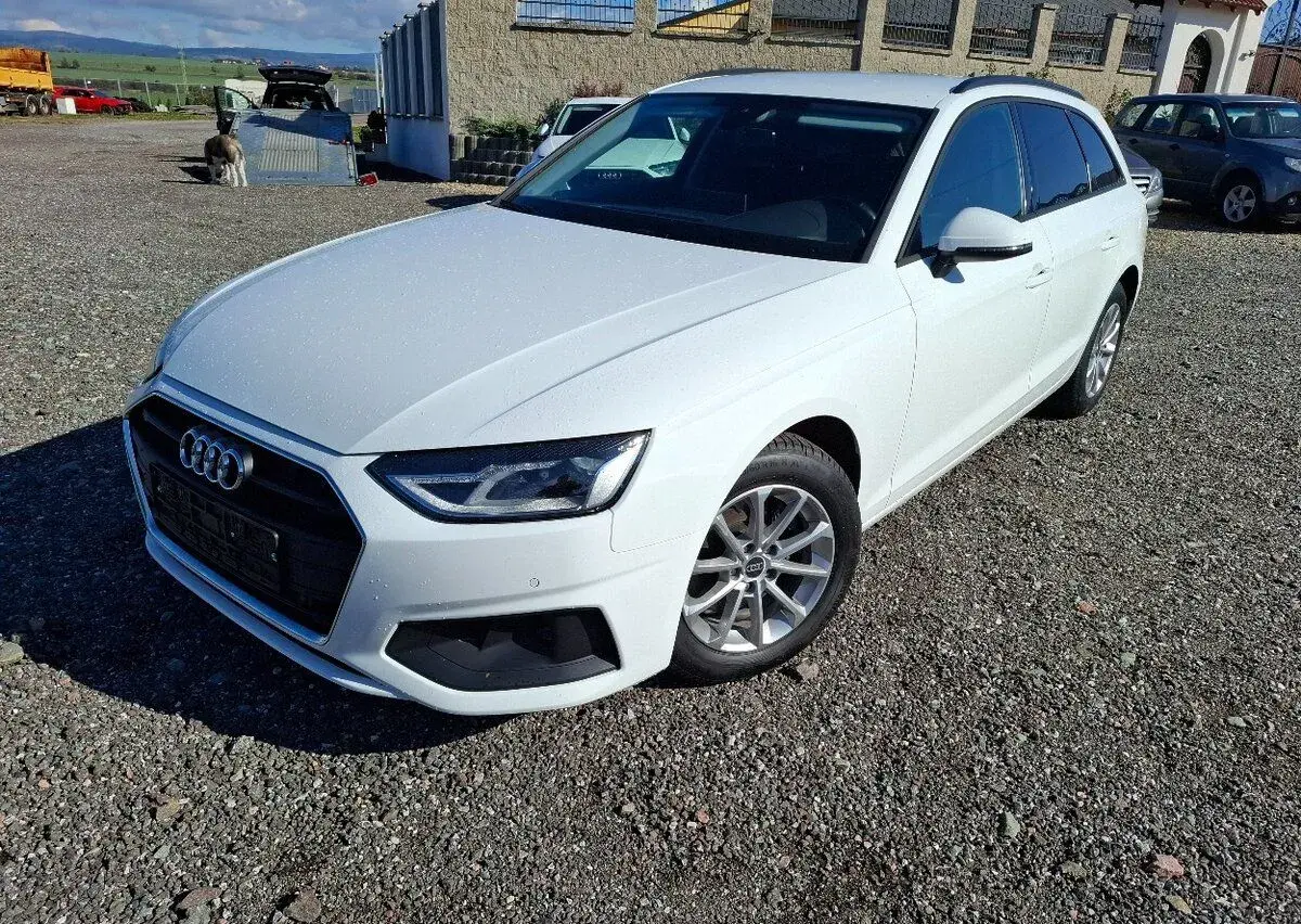Audi A4 – 2022, 80 000 km