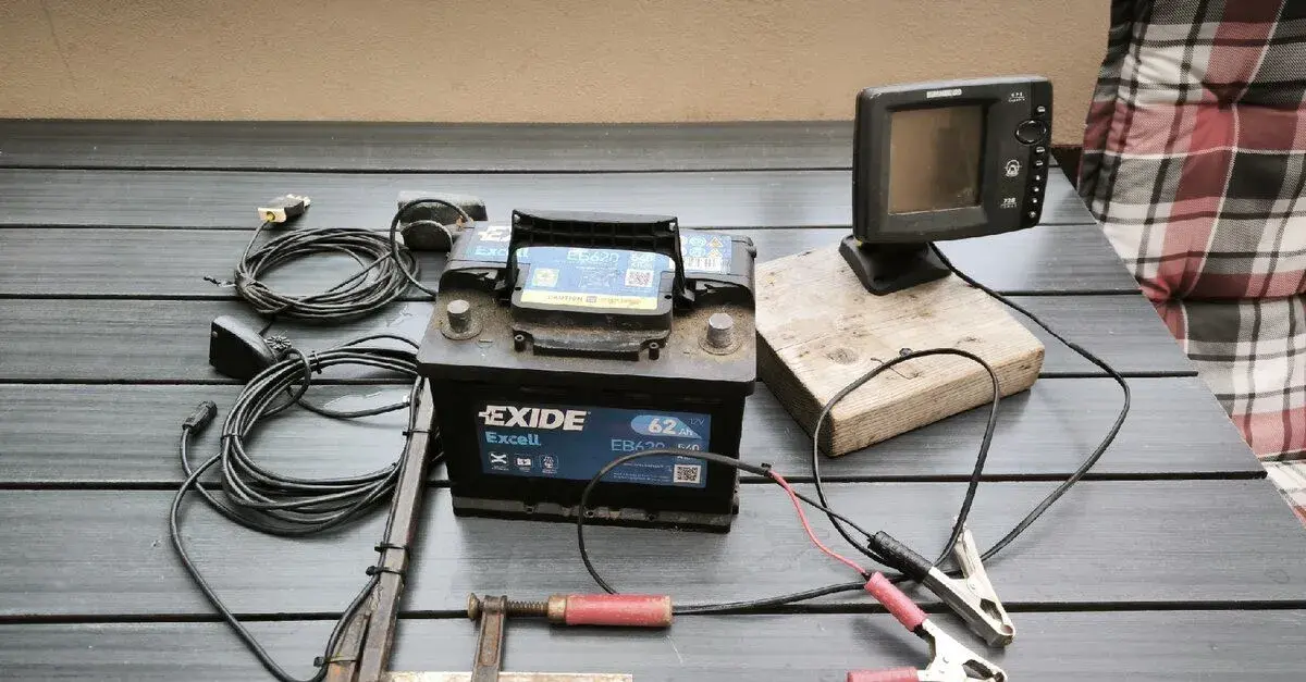 Echolot Humminbird 728 + sonda XNT 9 QB 90