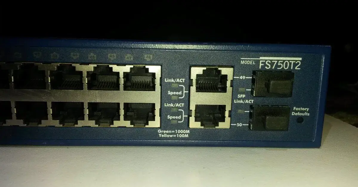 SWITCH NETGEAR FS750T2