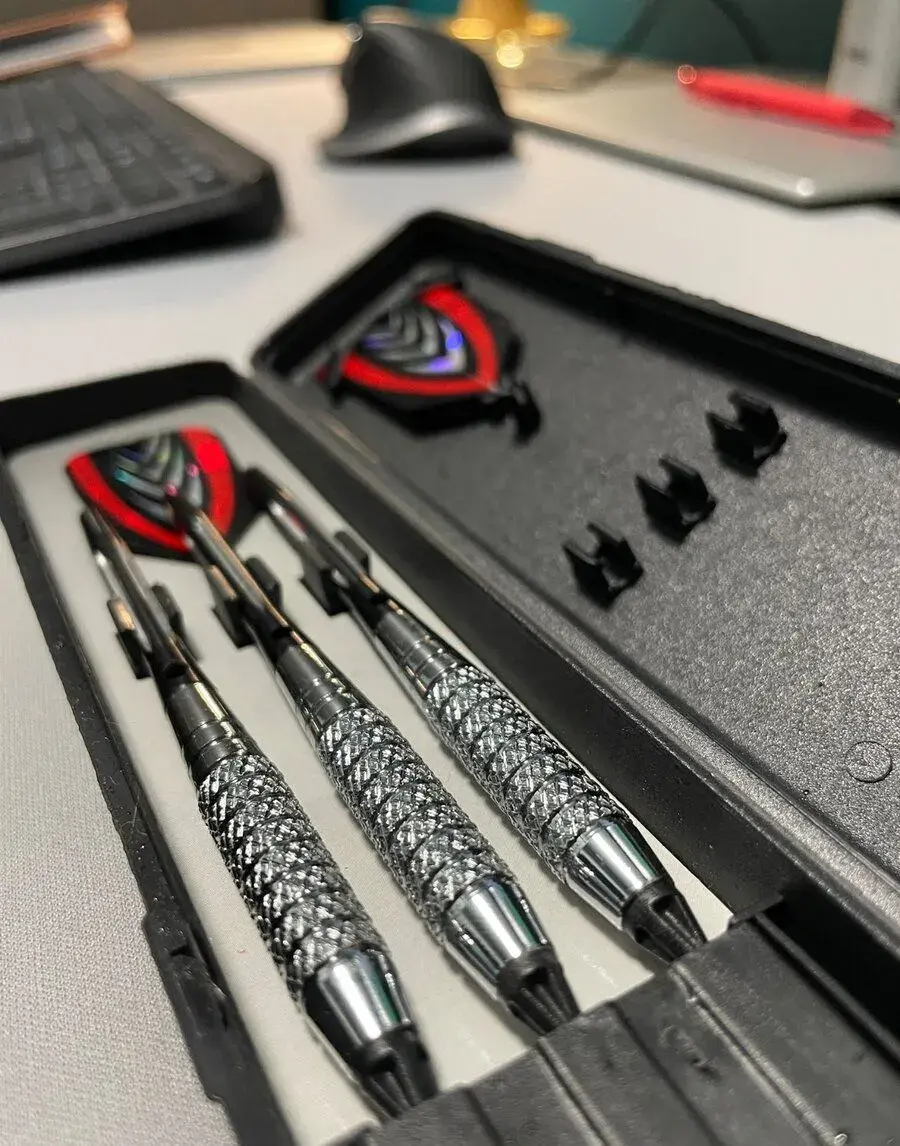 Harrows Darts – sada šipek s pouzdrem