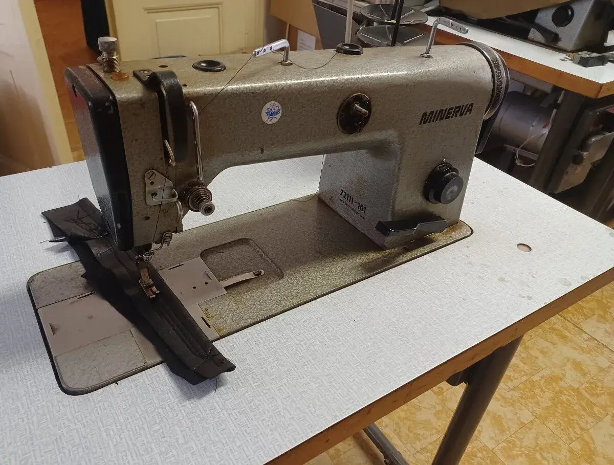Průmyslový šicí stroj MINERVA 72111-101 na 380V