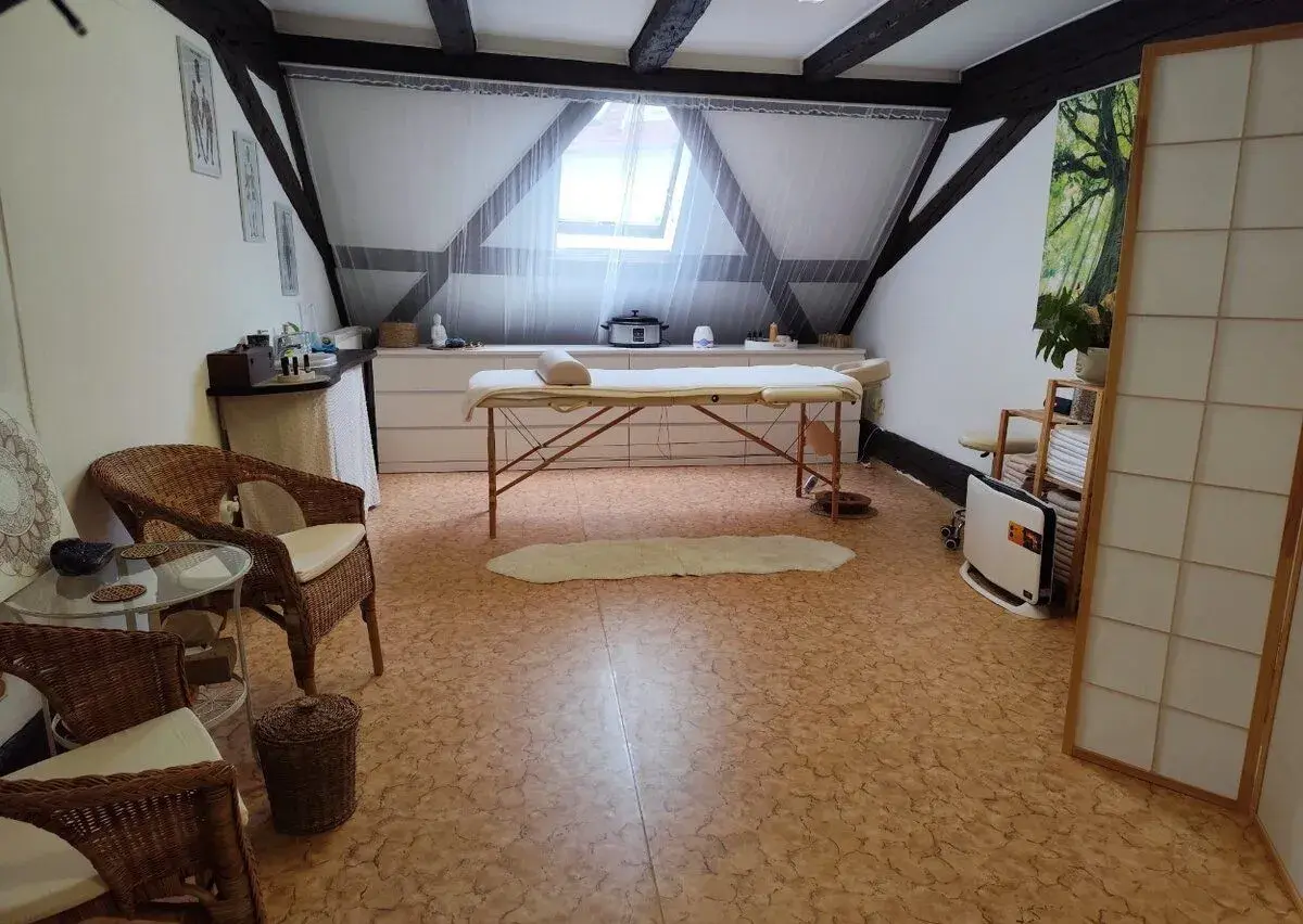 Pronájem obchodní prostor/kancelář 27 m2, Znojmo