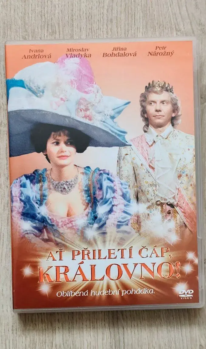 Ať přiletí čáp, královno (DVD box)