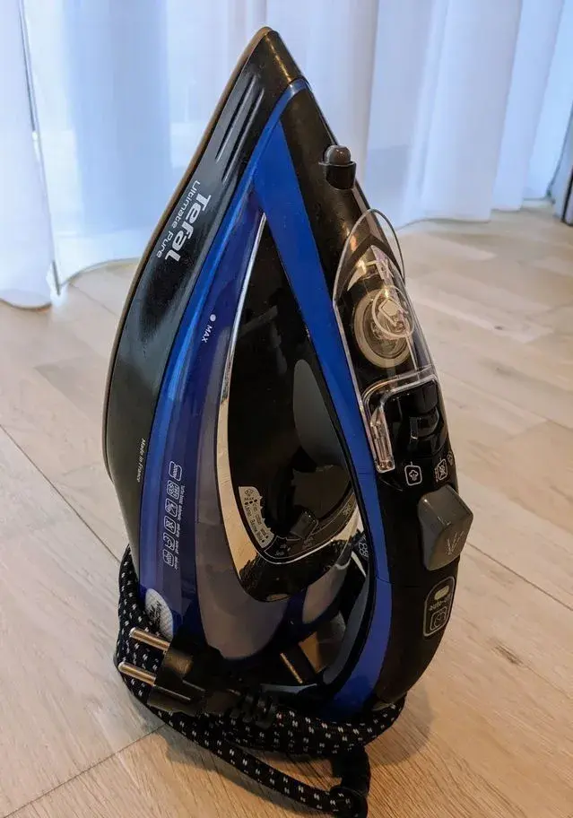 Tefal Žehlička/Iron FV9848E0 Ultimate Pure