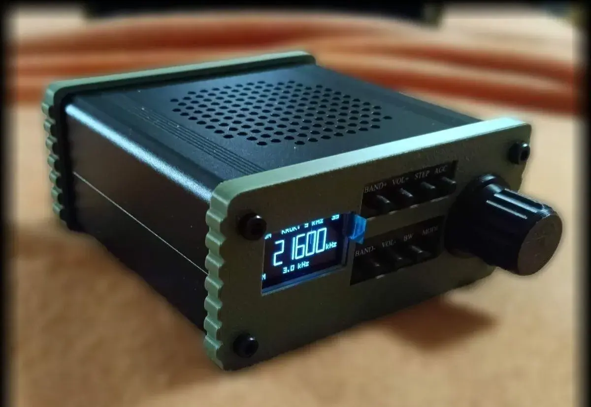 AM/FM/SSB přijímač ATS-21 Dingo i pro amatérská pásma