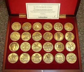 Sada 24 BRONZOVÝCH medailí NAPOLEON Bonaparte La Collection