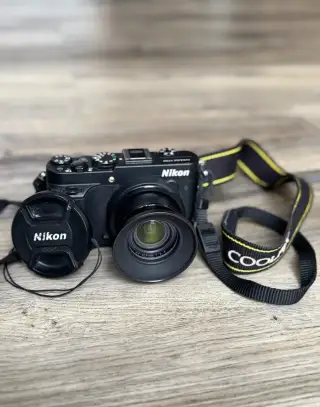 Nikon Coolpix P7700