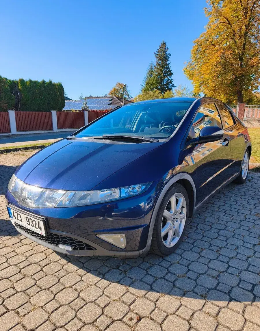Honda Civic – 2010, 2 000 km