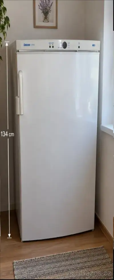 mrazák 220L