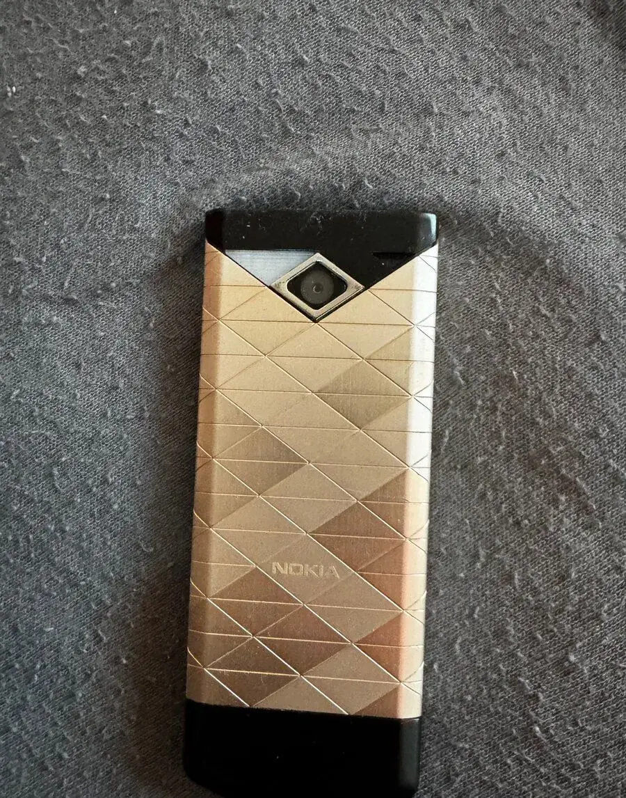 Nokia 7900 Prism Champagne Gold vzácná edice plně funkční