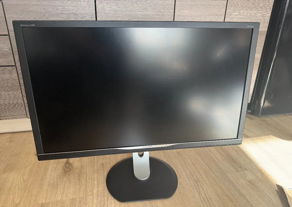Philips 328P6VUBREB monitor 32", 4K