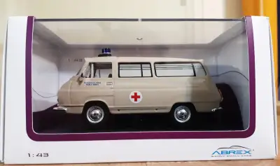 Abrex 1:43 Škoda 1203 Sanitka-převozka Bohnice