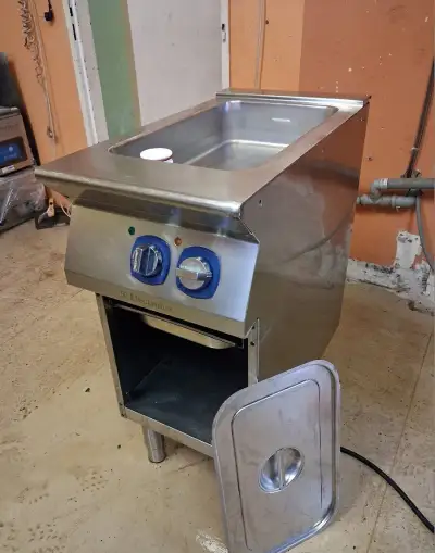 Multifunkční smažící pánev Electrolux ( 12 l )