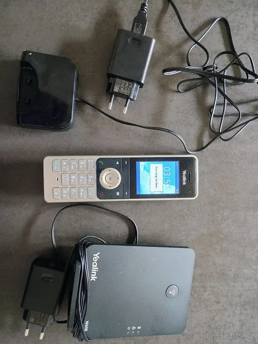 Bezdrátový voIP telefon Yealink W60P - kompletní set.