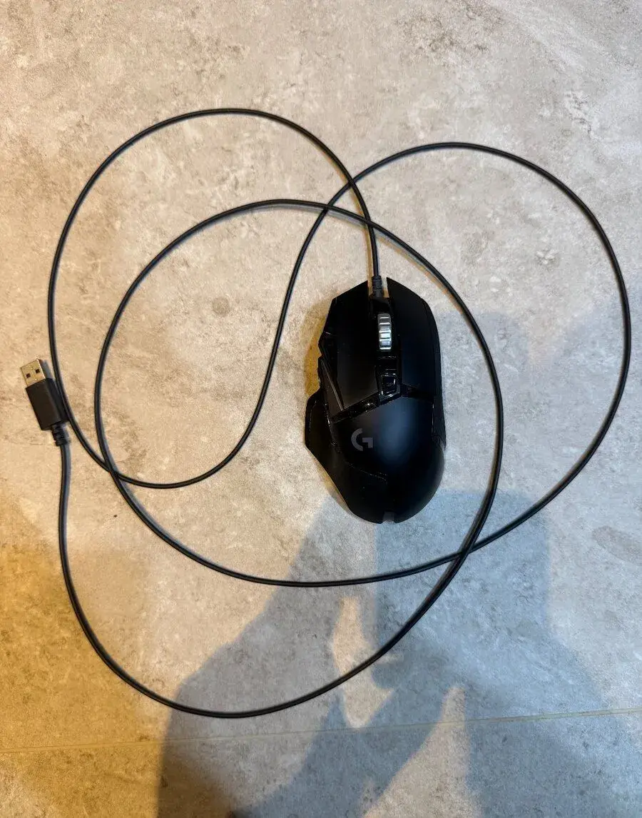 Logitech G502 hero - RGB