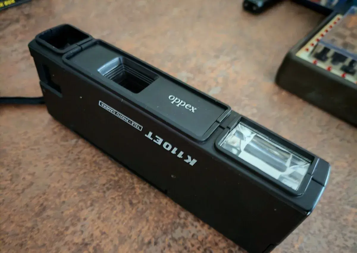 Retro fotoaparát na 110 film: Oppex K110ET Tele Photo Camera