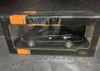 Subaru Legacy RS 1991 1:18
