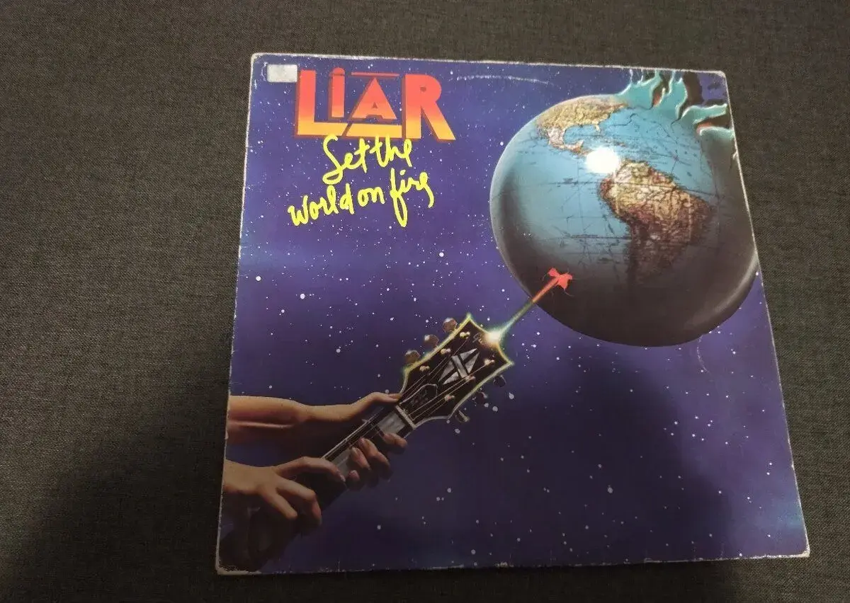 LP - LIAR - Set The World On Fire - PROG