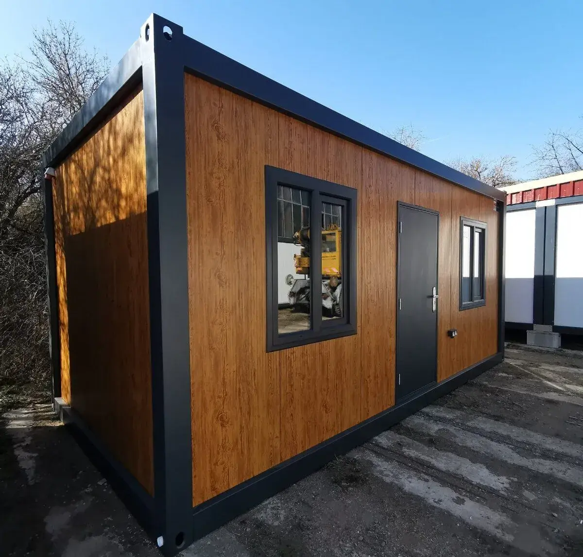 Obytný kontejner PMP o rozměru 3 x 6 m