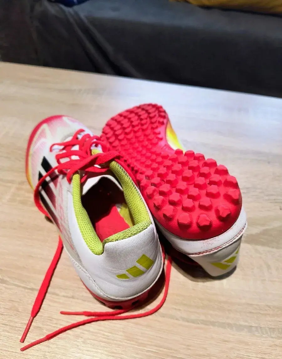 Turfy Adidas