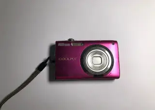Nikon CoolPix S3000 růžový