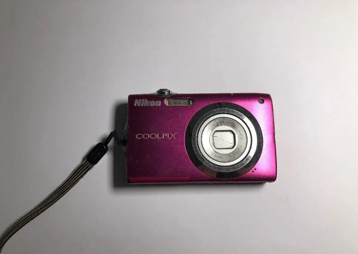 Nikon CoolPix S3000 růžový