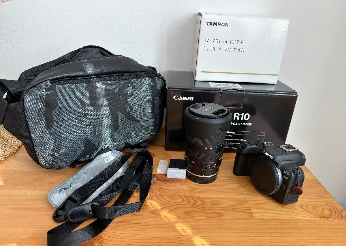 Canon EOS R10 + Tamron 17–70 mm f/2,8 + příslušenství