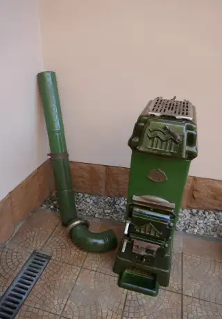 SMALTOVANÁ KAMNA REX 2