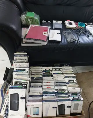 Nové kryty na starší mobily 140 ks