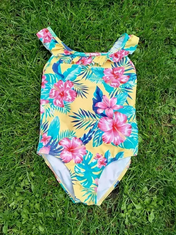 Dívčí jednodílné plavky zn. Primark vel. 122