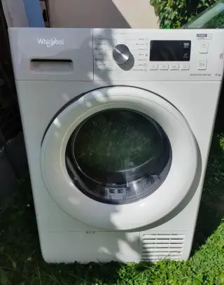 Plně funkční kondenzační sušičku s tepelným čerpadlem