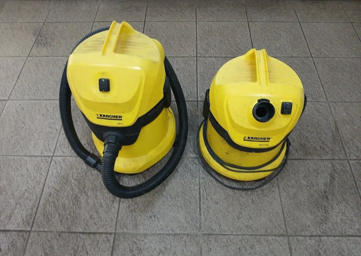 2ks nefunkční vysavače Karcher MV 3 a WD 2.200