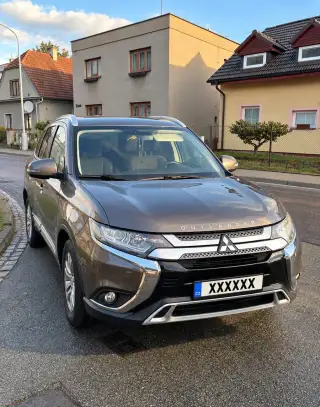 Mitsubishi OUTLANDER – 63 677 km