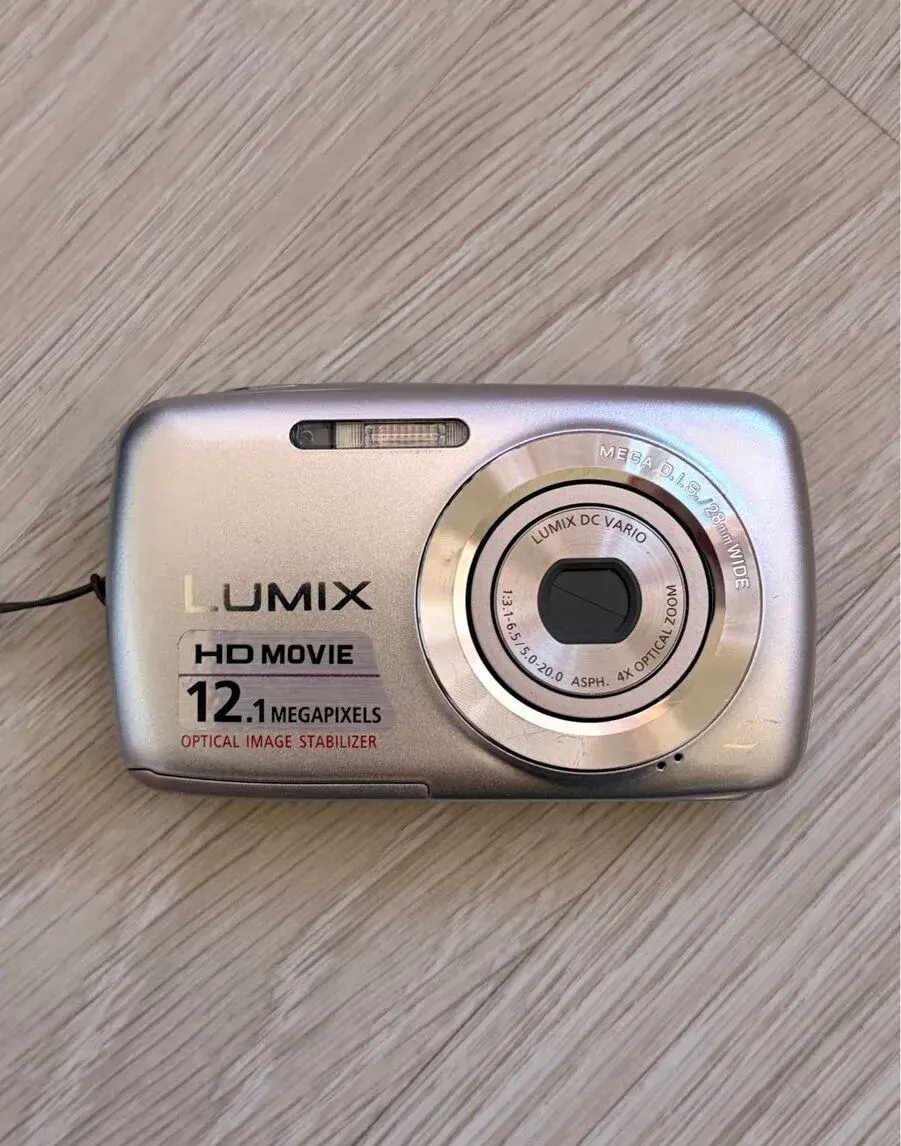 Panasonic Lumix DMC-S1 – 12,1 Mpx, HD video