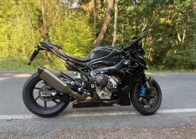 BMW M1000R – Martin Umbau – Carbon - stav