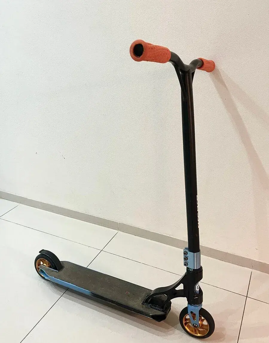 Koloběžka Arcore STREET TECH