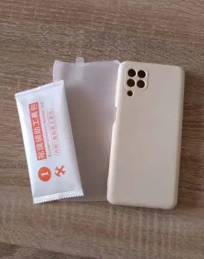 Kryt YIRSUR pro Samsung Galaxy M32 4G