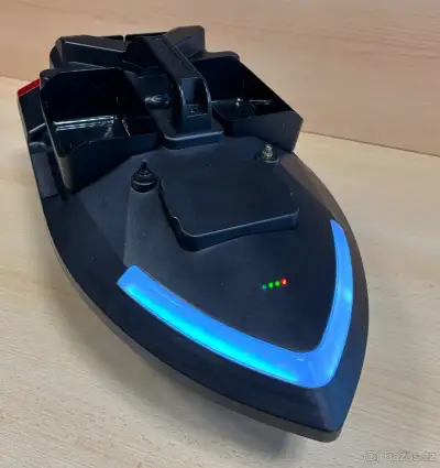 Tříkomora ČERNÁ s GPS s baterií 12000mAh včetně obalu