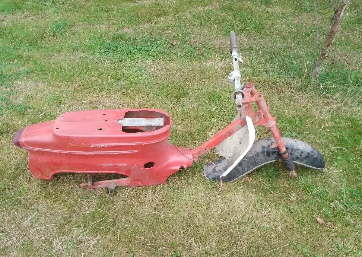 Torzo Jawa 20