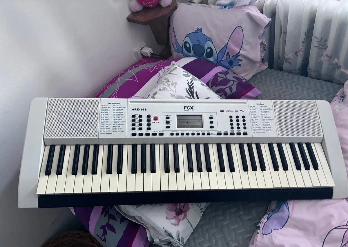 Piano bílé