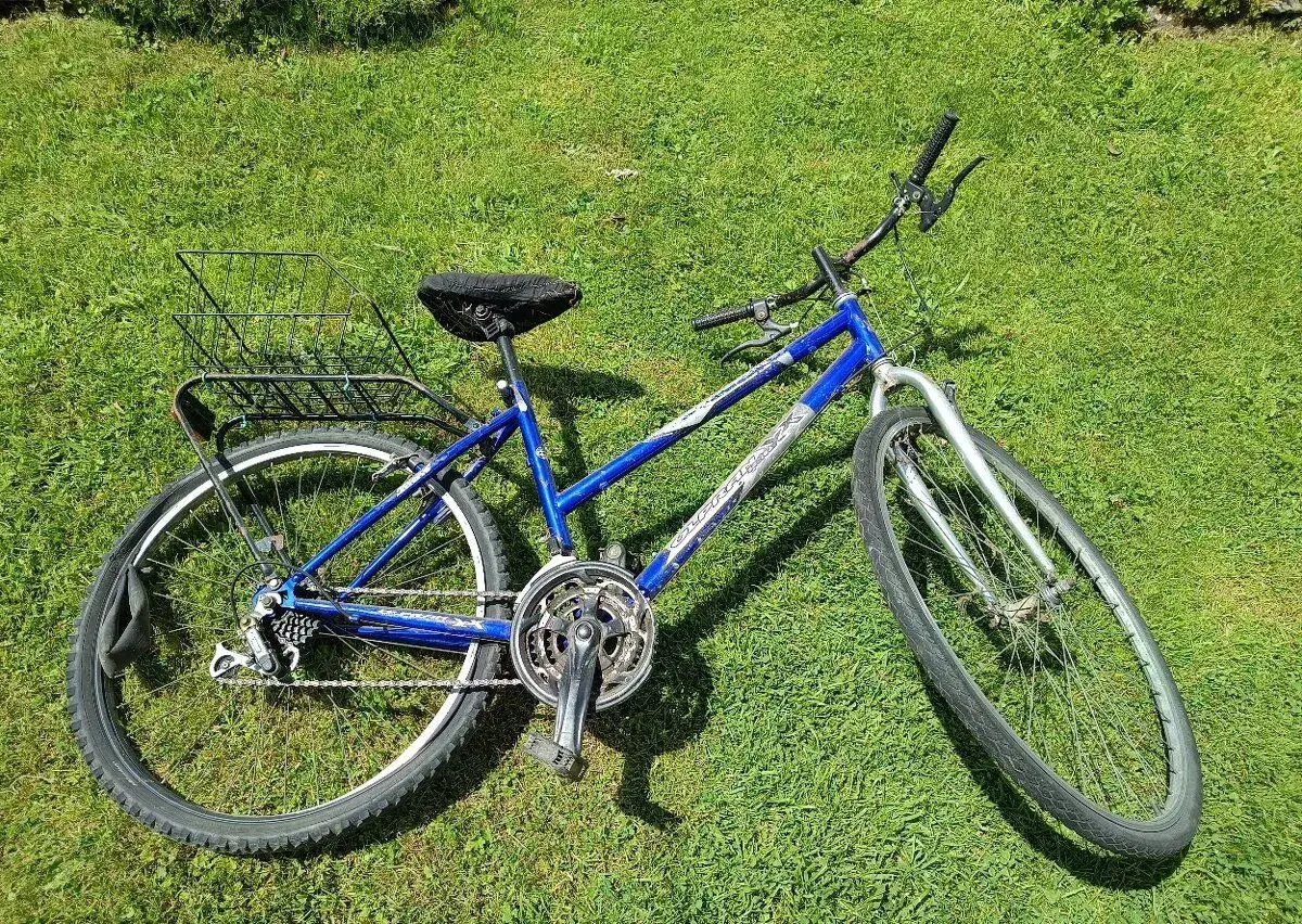Starší kolo – vhodné na opravu/díly - nepojízdné