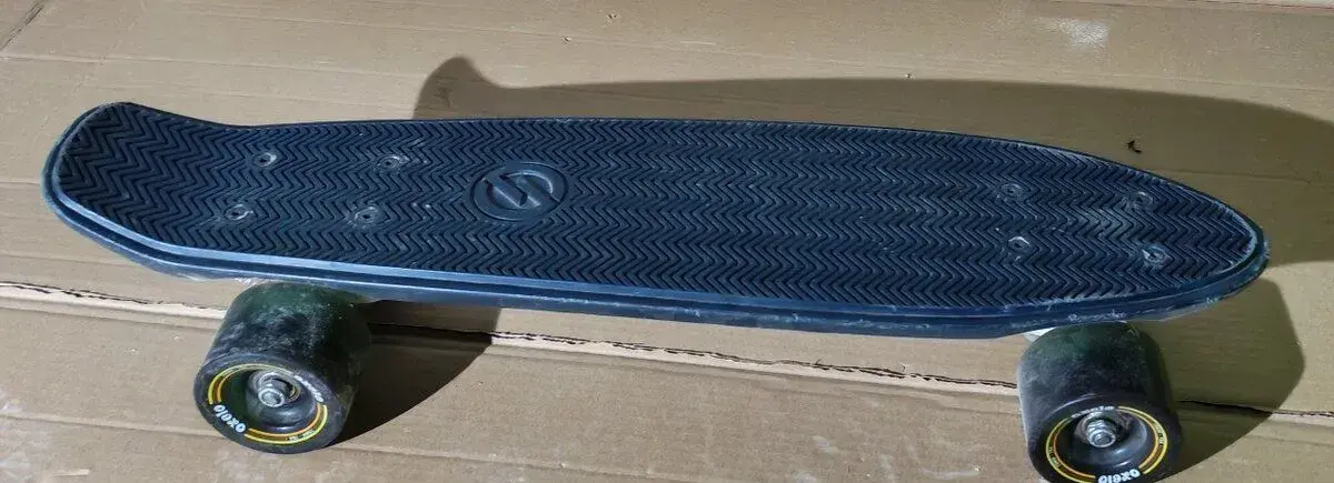 Plastový cruiser / pennyboard