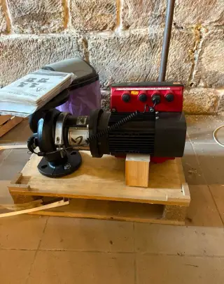 průmyslové odstředivé čerpadlo Grundfos s elektronicky řízen
